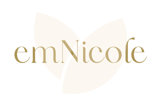 emNicole